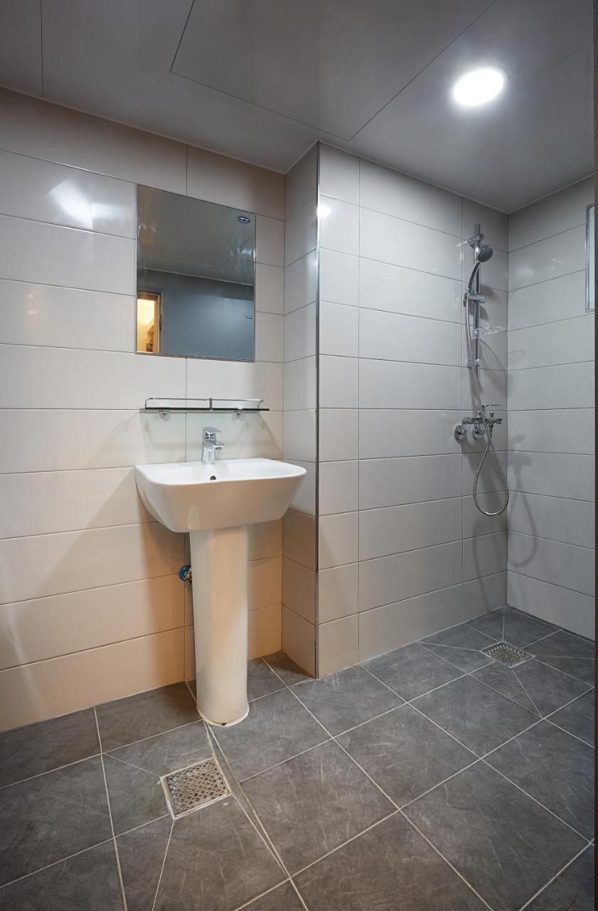 Goldstay Hotel